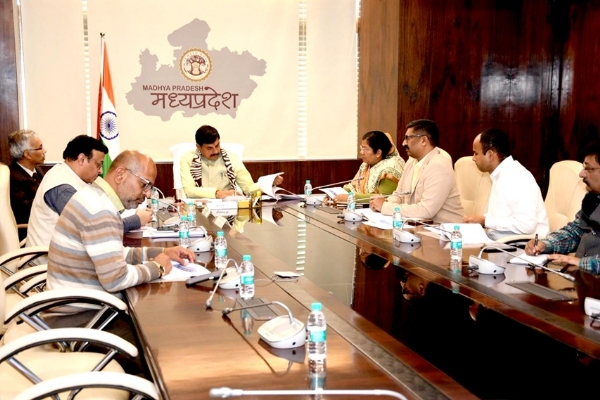 मुख्यमंत्री डॉ. मोहन यादव ने की लोक स्वास्थ्य एवं यांत्रिकी विभाग की समीक्षा मुख्यमंत्री डॉ. मोहन यादव ने की लोक स्वास्थ्य एवं यांत्रिकी विभाग की समीक्षा