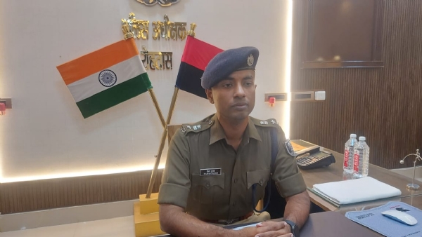 एसपी रौशन कुमार प्रेस वार्ता करते एसपी रौशन कुमार प्रेस वार्ता करते