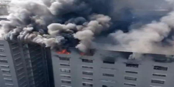 सूरत राज टेक्सटाइल मार्केट की आग सूरत राज टेक्सटाइल मार्केट की आग