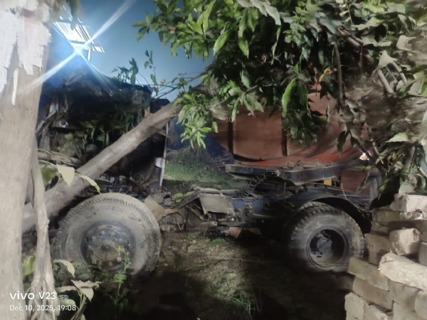 अनियंत्रित टैंकर अनियंत्रित टैंकर