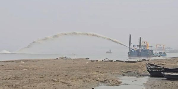 गंगा की धारा में सुधार कार्य शुरू, आईडब्ल्यूएआई टीम ने संभाला मोर्चा