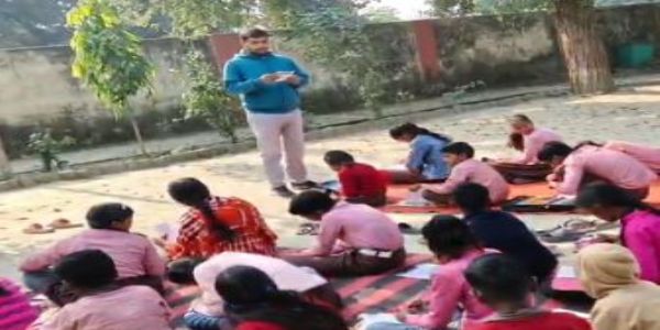 परिषदीय विद्यालयों के शिक्षकों को भी लगानी होगी ऑनलाइन हाजिरी, आदेश जारी