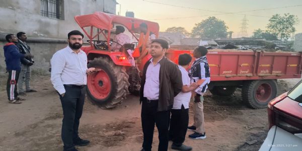 जांजगीर चांपा : अवैध रेत परिवहन पर कार्रवाई, दो हाईवा व एक ट्रैक्टर जब्त