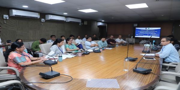 एनवायरनमेंट फ्रेंडली फ्यूल के उपयोग हेतू टीएमसी की वर्कशॉप