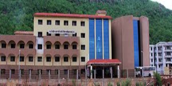 रायगढ़ मेडिकल कॉलेज में मरीजों के लिए न्यूरोसर्जन, यूरो सर्जन एवं नेफ्रोलॉजी डॉक्टर की सुविधा