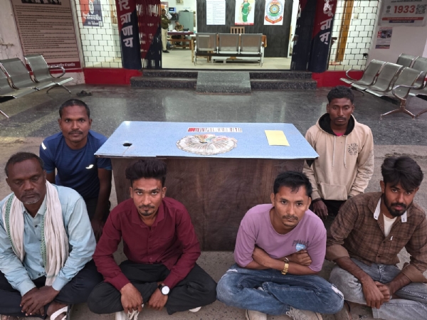 गिरफ्तार आरोपित गिरफ्तार आरोपित