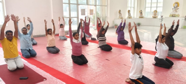 शोधपीठ में योग कार्यशाला के तीसरे दिन आनलाईन व्याख्यान के साथ आयोजित हुआ योग प्रशिक्षण कार्यक्रम* शोधपीठ में योग कार्यशाला के तीसरे दिन आनलाईन व्याख्यान के साथ आयोजित हुआ योग प्रशिक्षण कार्यक्रम*