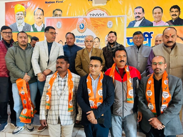 भाजपा राजौरी में नए संगठनात्मक जोश के साथ सुशासन दिवस के लिए तैयार है