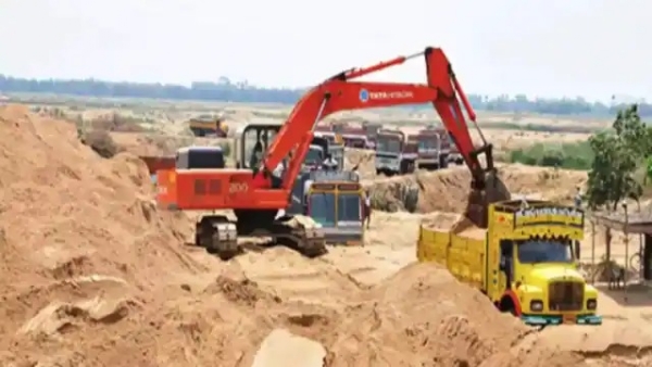 बालू घाट की फाइल फोटो बालू घाट की फाइल फोटो