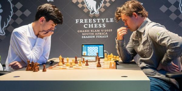 फ्रीस्टाइल शतरंज ग्रैंड स्लैम फाइनल में कार्लसन और अरोनियन के बीच खिताबी मुकाबला