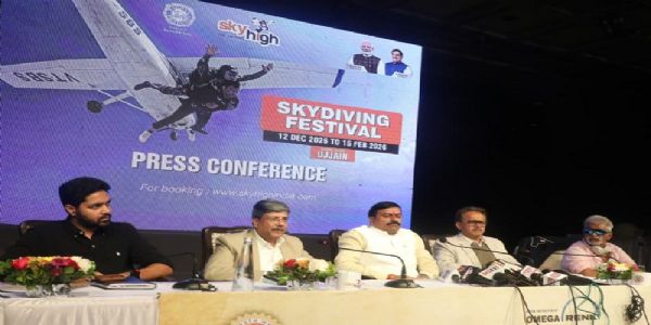 उज्जैन में स्काई डाईविंग के पांचवें संस्करण का शुभारंभ शुक्रवार को