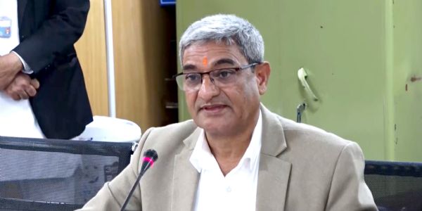 नेपाल के पूर्व गृह मंत्री रमेश लेखक के खिलाफ विजिट वीजा कांड की जांच