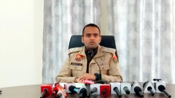 फतेहाबाद। पत्रकारों से बातचीत करते एसपी सिद्धांत जैन। फतेहाबाद। पत्रकारों से बातचीत करते एसपी सिद्धांत जैन।