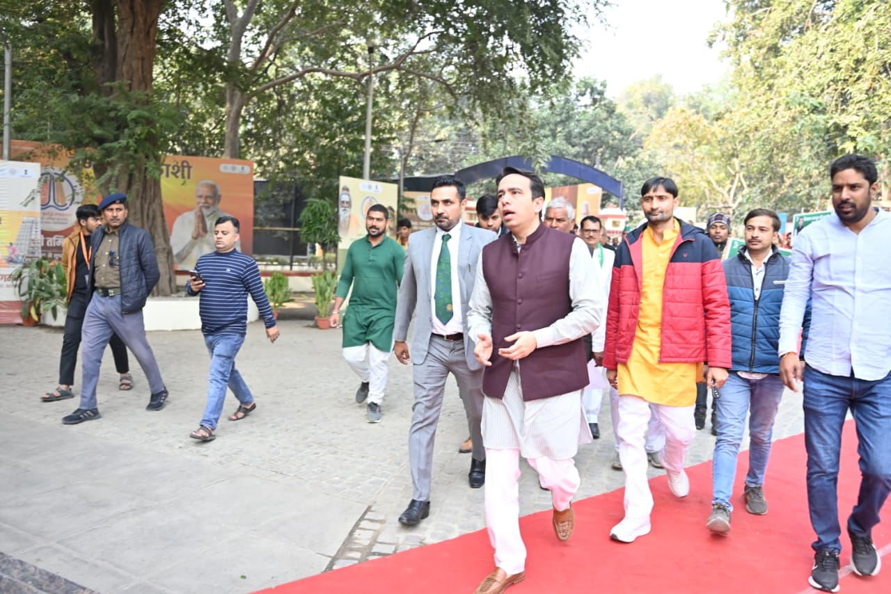 काशी तमिल संगमम के शैक्षणिक सत्र में शामिल केन्द्रीय मंत्री जयंत चौधरी काशी तमिल संगमम के शैक्षणिक सत्र में शामिल केन्द्रीय मंत्री जयंत चौधरी