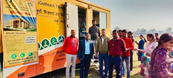 अररिया फोटो:दिव्यांगों की जांच अररिया फोटो:दिव्यांगों की जांच