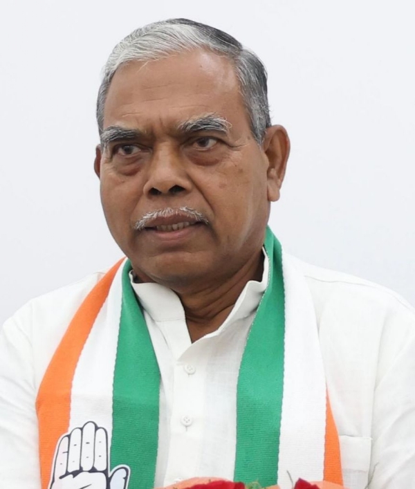 केशव महतो कमलेश की फाइल फोटो केशव महतो कमलेश की फाइल फोटो