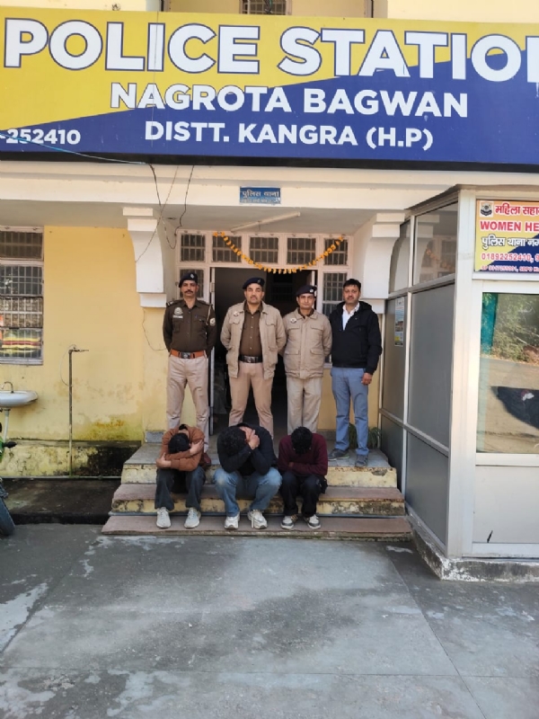 पकड़े गए आरोपी। पकड़े गए आरोपी।