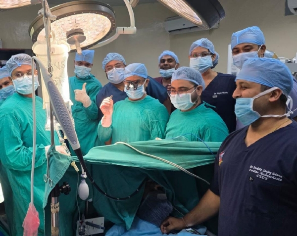 अम्बेडकर अस्पताल के हार्ट सर्जरी विभाग के डॉक्टरों की टीम अम्बेडकर अस्पताल के हार्ट सर्जरी विभाग के डॉक्टरों की टीम