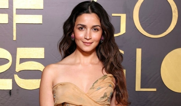 आलिया भट्ट - फोटो सोर्स एक्स