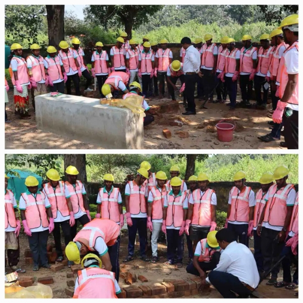 30 युवाओं ने राजमिस्त्री का प्रशिक्षण किया पूर 30 युवाओं ने राजमिस्त्री का प्रशिक्षण किया पूर