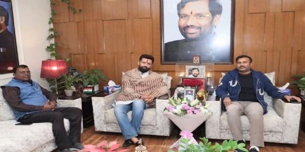 सुदेश मिले चिराग से, झारखंड की राजनीति पर हुई चर्चा