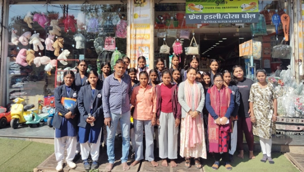 सेजस की छात्राओं ने सुपरमार्केट में लिया व्यावहारिक ज्ञान का अनुभव सेजस की छात्राओं ने सुपरमार्केट में लिया व्यावहारिक ज्ञान का अनुभव