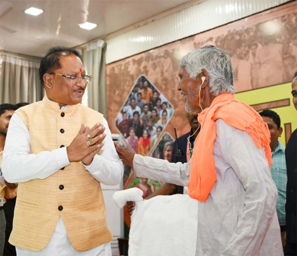 कमजोर, वंचित और विशेष जरूरतों वाले वर्गों को सशक्त बनाने की दिशा में कार्य कमजोर, वंचित और विशेष जरूरतों वाले वर्गों को सशक्त बनाने की दिशा में कार्य