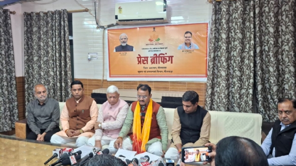 दो साल में बदला राजस्थान का चेहरा, विकास और विश्वास की नई कहानी लिख रही सरकार-डॉ. प्रेमचंद बैरवा दो साल में बदला राजस्थान का चेहरा, विकास और विश्वास की नई कहानी लिख रही सरकार-डॉ. प्रेमचंद बैरवा