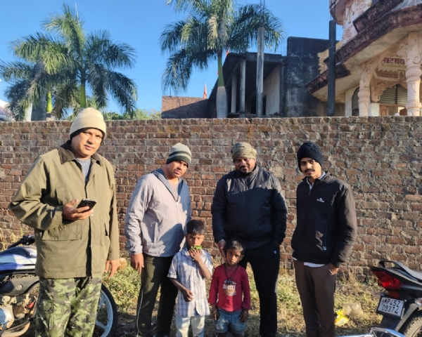 लापता बच्चों को पुलिस ने किया बरामद लापता बच्चों को पुलिस ने किया बरामद