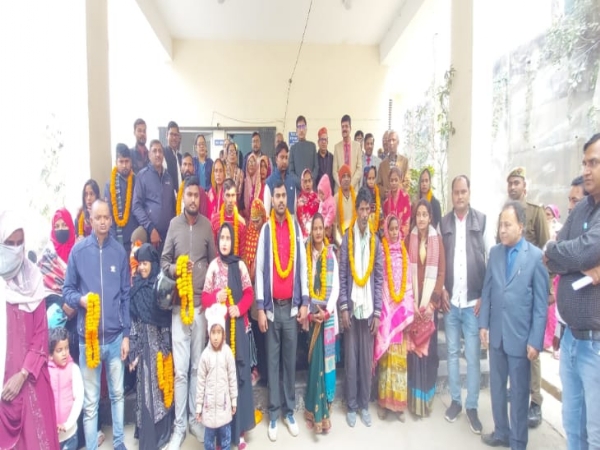 सुलह हुए दम्पति सुलह हुए दम्पति