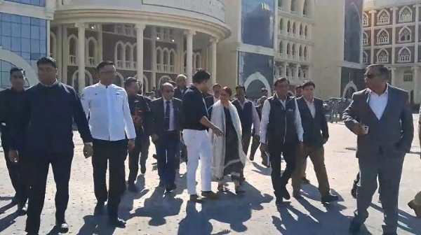 हाईकोर्ट सर्किट बेंच के स्थायी भवन के निरीक्षण पर पहुंचे न्यायाधीश देबांशु बसाक हाईकोर्ट सर्किट बेंच के स्थायी भवन के निरीक्षण पर पहुंचे न्यायाधीश देबांशु बसाक