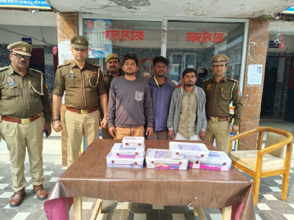 पुलिस की गिरफ्त में शातिर पुलिस की गिरफ्त में शातिर