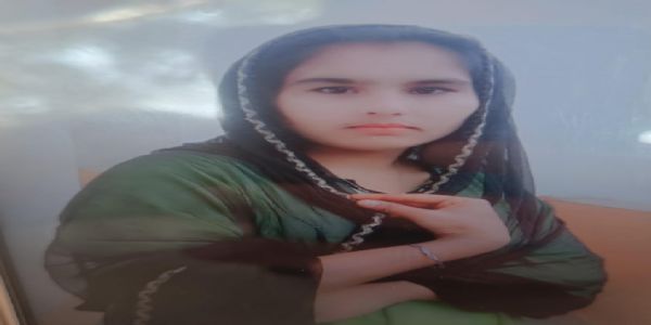 कमरे की चौखट पर फंदे से लटका मिला विवाहिता का शव