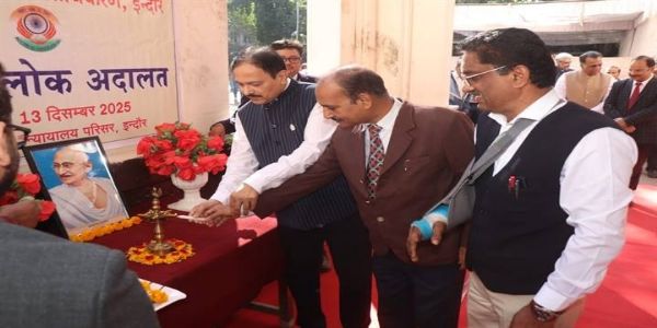 इंदौरः नेशनल लोक अदालत में 17 हजार 771 प्रकरणों का निराकरण