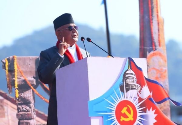 महाधिवेशन को संबोधित करते हुए ओली महाधिवेशन को संबोधित करते हुए ओली