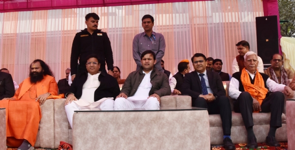 शहरी स्थानीय निकाय मंत्री विपुल गोयल ने किया ‘बाबा महाकाल की रसोई’ का शुभारंभ, जरूरतमंदों को मिलेगा नि:शुल्क भोजन शहरी स्थानीय निकाय मंत्री विपुल गोयल ने किया ‘बाबा महाकाल की रसोई’ का शुभारंभ, जरूरतमंदों को मिलेगा नि:शुल्क भोजन