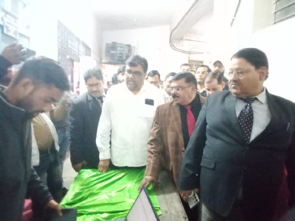 लोक अदालत का फोटो लोक अदालत का फोटो