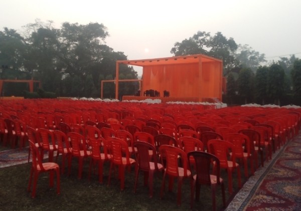 बूथ अध्यक्ष सम्मेलन के लिए तैयार मंच बूथ अध्यक्ष सम्मेलन के लिए तैयार मंच