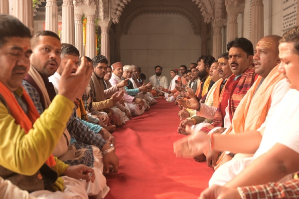 काशी विश्वनाथ धाम में महारुद्र पाठ काशी विश्वनाथ धाम में महारुद्र पाठ