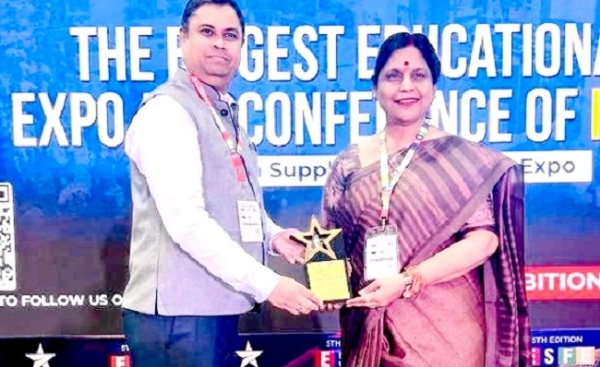 भोपाल के मॉडल हायर सेकेण्डरी स्कूल टी.टी. नगर को मध्य प्रदेश के बेस्ट अवॉर्ड श्रेणी का पुरस्कार भोपाल के मॉडल हायर सेकेण्डरी स्कूल टी.टी. नगर को मध्य प्रदेश के बेस्ट अवॉर्ड श्रेणी का पुरस्कार