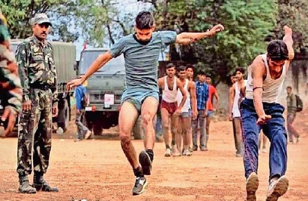 सेना भर्ती प्रतीकात्मक तस्वीर सेना भर्ती प्रतीकात्मक तस्वीर