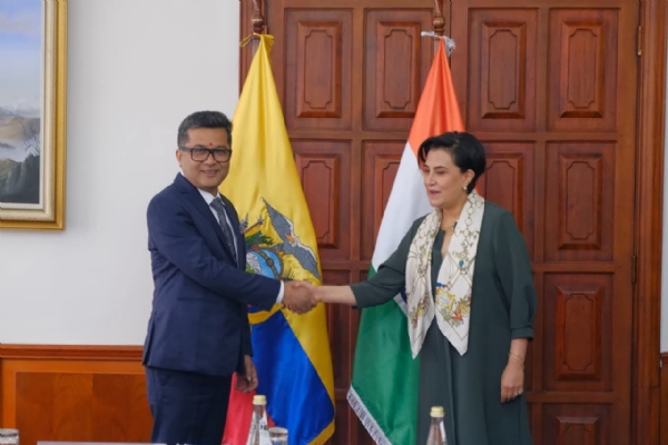 Union Minister Pabitra Margherita Meeting Ecuador Foreign minister in Quito. Union Minister Pabitra Margherita Meeting Ecuador Foreign minister in Quito.