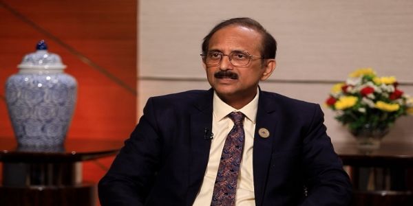 एसबीआई के चेयरमैन सी. एस सेठी का फाइल फोटो एसबीआई के चेयरमैन सी. एस सेठी का फाइल फोटो