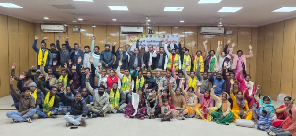 बैठक में शामिल शीतल ओहदार सहित अन्य बैठक में शामिल शीतल ओहदार सहित अन्य