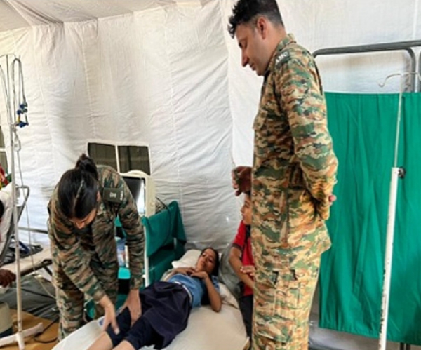 भारतीय सेना की त्वरित कार्यवाही ने बाडमेर में बहुमूल्य जीवन बचाया भारतीय सेना की त्वरित कार्यवाही ने बाडमेर में बहुमूल्य जीवन बचाया