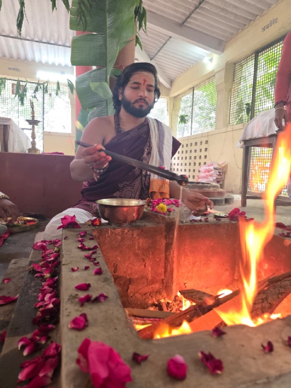 संपूर्णानंद संस्कृत विश्वविद्यालय में वेदी-विन्यास, यज्ञ संपूर्णानंद संस्कृत विश्वविद्यालय में वेदी-विन्यास, यज्ञ