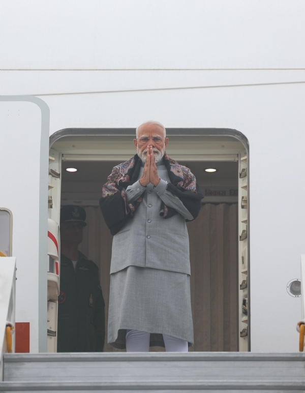 प्रधानमंत्री नरेंद्र मोदी जॉर्डन के लिए रवाना होते हुए प्रधानमंत्री नरेंद्र मोदी जॉर्डन के लिए रवाना होते हुए