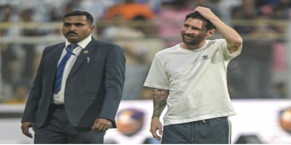 अर्जेंटीना के फुटबॉल सुपरस्टार लियोनेल मेसी