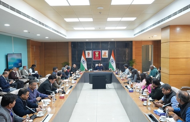 वाणिज्य भवन में एक प्रेस कांफ्रेंस को संबोधित करते पीयूष गोयल