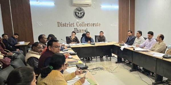 मुख्यमंत्री आवास योजना: मऊरानीपुर ब्लॉक में 738 तथा गुरसरांय में 273 आवास लम्बित